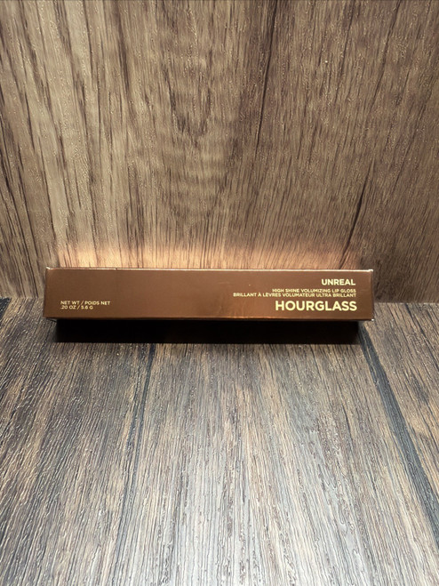 UNREAL High Shine Volumizing Lip Gloss – Shade 618 Ignite – New In Box