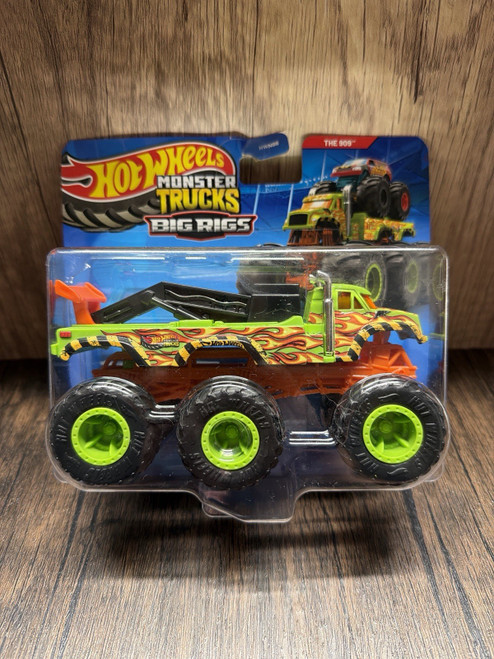 Hot Wheels Monster Trucks Big Rigs Tow Truck The 909 HWN86