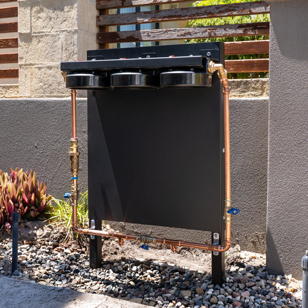 A free-standing mount for a Cloudtap Essential Series installed