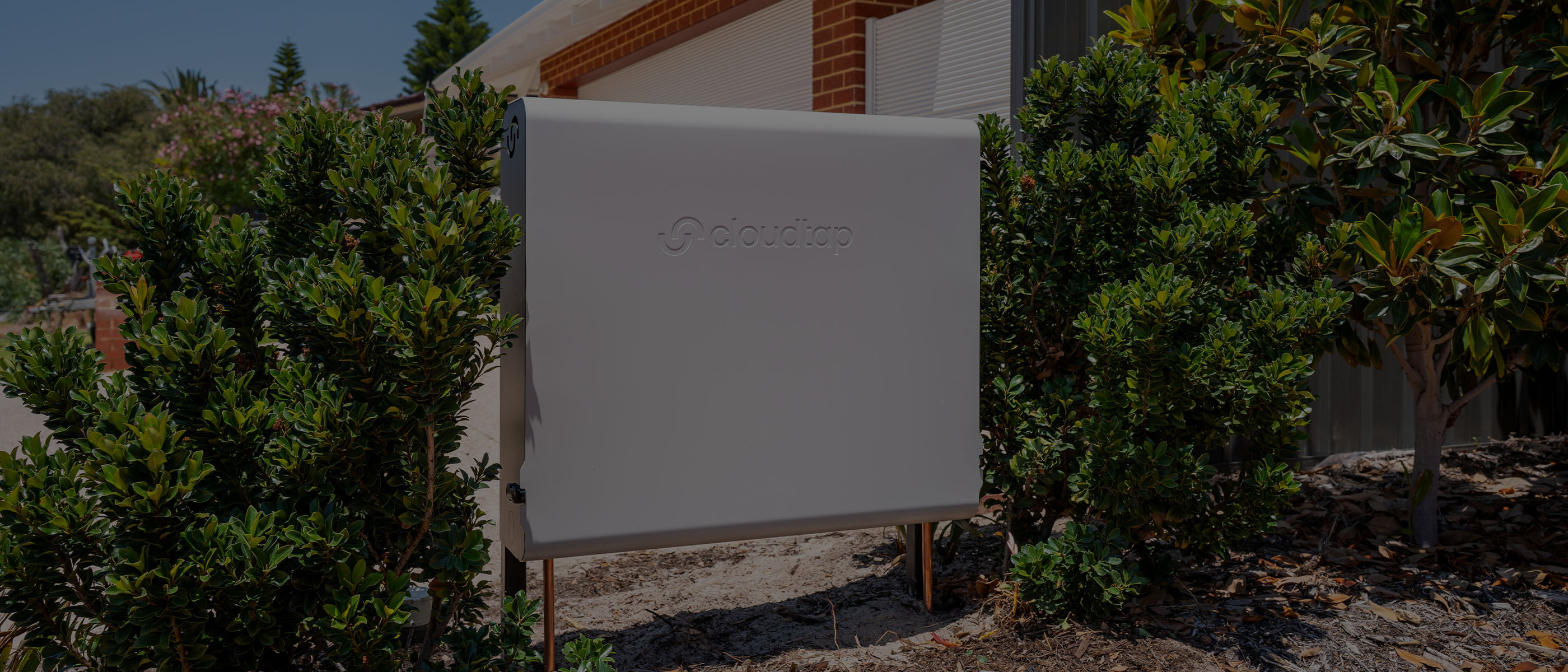 A Cloudtap Design Series unit in Surf Mist colour