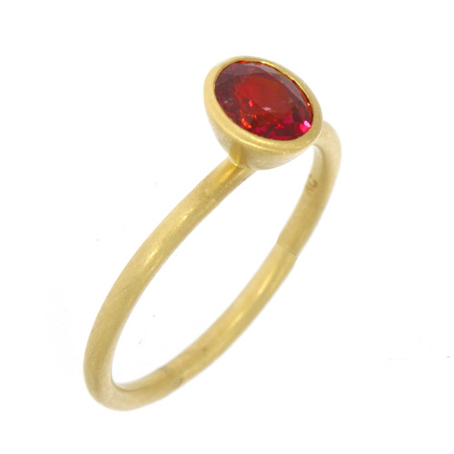 18K Yellow Gold Red Spinel Yumdrop Ring