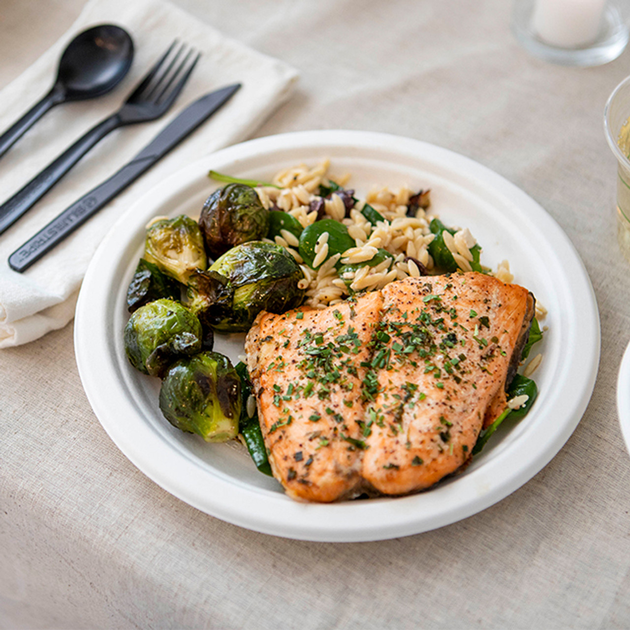 Round Plates & Lids