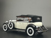 1/18 1932 Ford Lincoln KB Top Up - Black / White Diecast Car Model