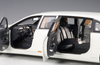 1/18 AUTOart MERCEDES MAYBACH S 600 S600 PULLMAN (WHITE) Car Model
