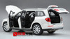 1/18 Dealer Edition 2012 Mercedes-Benz GL-Class / GL-Klasse GL500 (White) Diecast Car Model