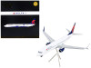 Boeing 737-900ER Commercial Aircraft with Flaps Down "Delta Air Lines" White with Blue and Red Tail "Gemini 200" Series 1/200 Diecast Model Airplane by GeminiJets