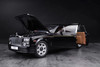 1/18 Kyosho Rolls-Royce Phantom Extended Wheelbase (EWB) (Black w/ Golden Line) Diecast Car Model Limited 200