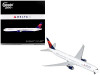 Boeing 767-400ER Commercial Aircraft "Delta Air Lines" (N482MH) White with Blue and Red Tail "Gemini 200" 1/200 Diecast Model Airplane by GeminiJets