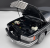 1/18 Dealer Edition 1992-1994 Cadillac Fleetwood (Black with Black Interior) Diecast Car Model
