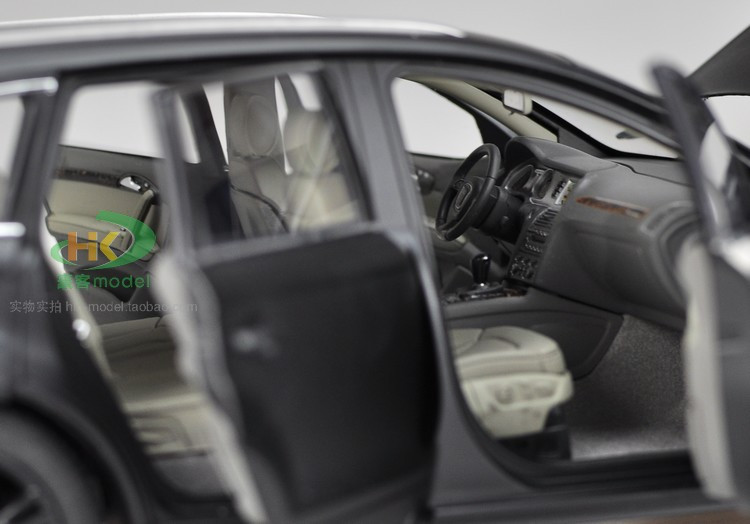 1/18 KYOSHO AUDI Q7 (Matte Black) Diecast Car Model - LIVECARMODEL.com