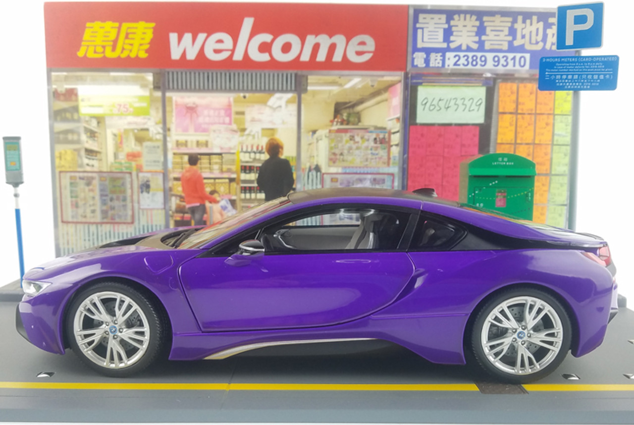 Damaged 1/18 Dealer Edition BMW i8 (Purple) Diecast Car Model