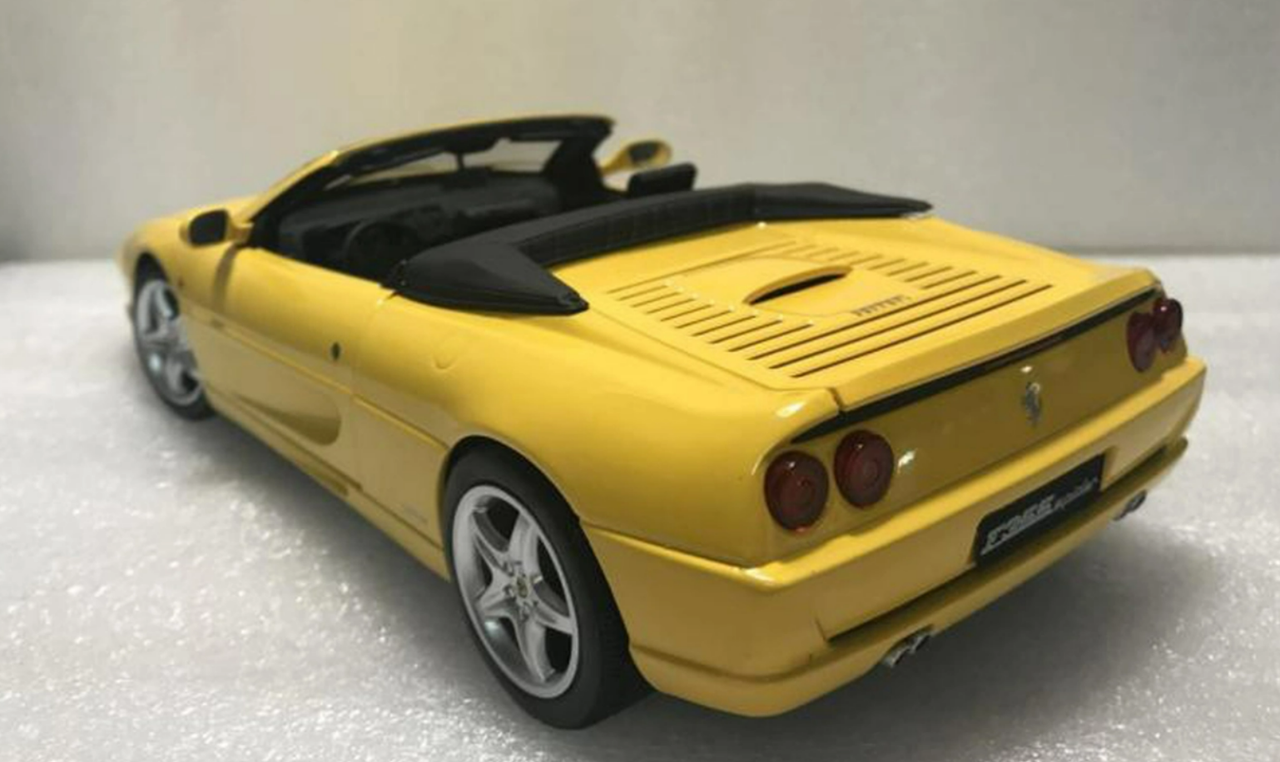 1/18 Hot Wheels Elite Ferrari F355 Spider Convertible (Yellow) Diecast Car Model