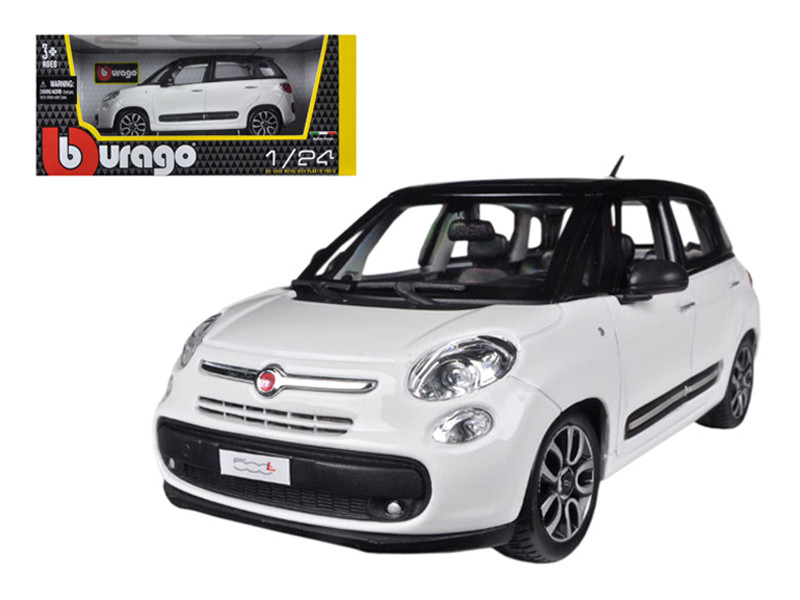 Fiat 500L White 1/24 Diecast Car Model by Bburago - LIVECARMODEL.com