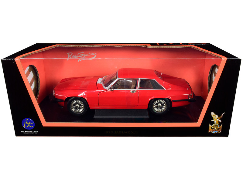 1/18 Road Signature 1975 Jaguar XJS Coupe (Red) Diecast Car Model