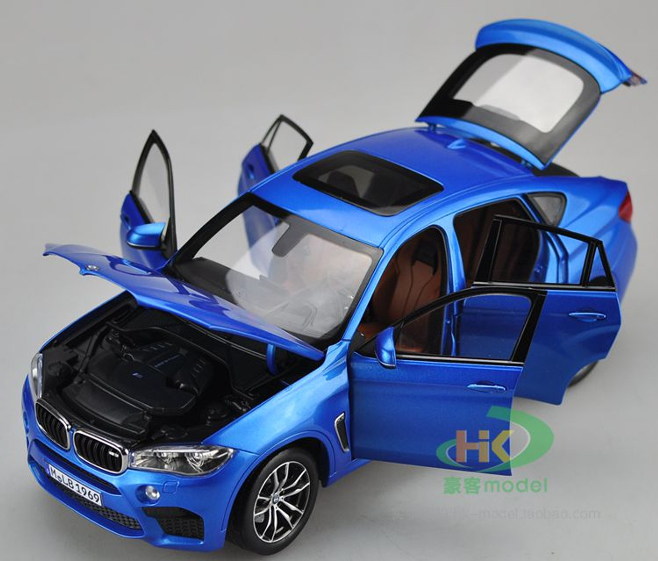 1/18 Dealer Edition 2015-2019 BMW X6M X6 M F86 (Blue) Diecast Car Model