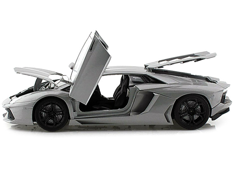 Lamborghini Aventador LP700-4 Gray Metallic 1/18 Diecast Model Car