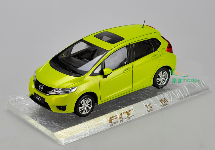 1/18 Dealer Edition Honda Fit (Yellow) Diecast Car Model