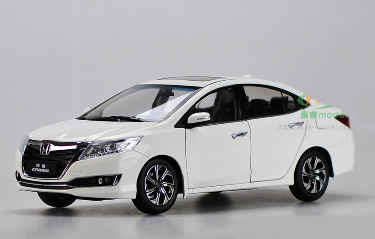 1/18 Dealer Edition Honda Crider (White)