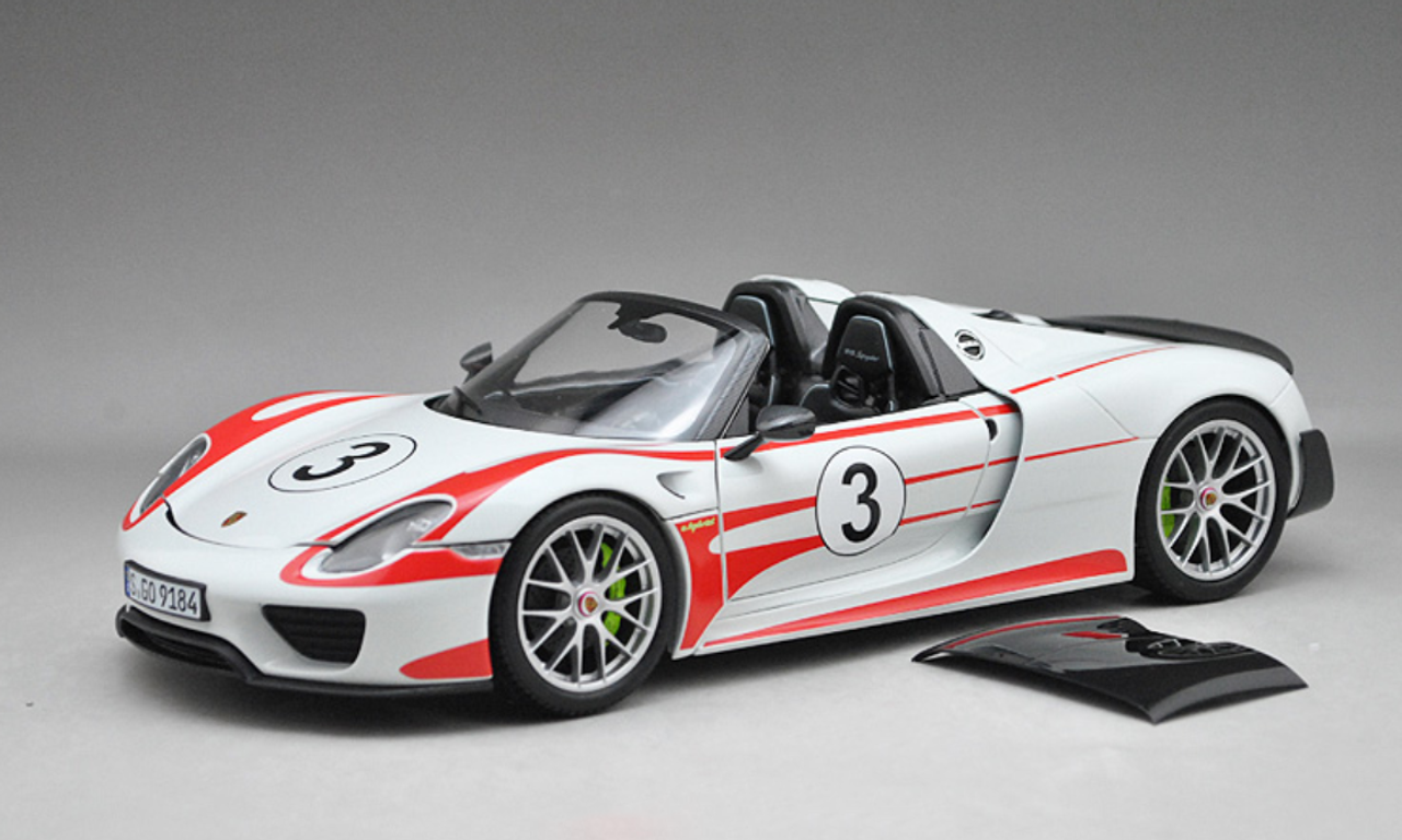 1/18 Minichamps Porsche 918 Spyder #3 Diecast Car Model Limited