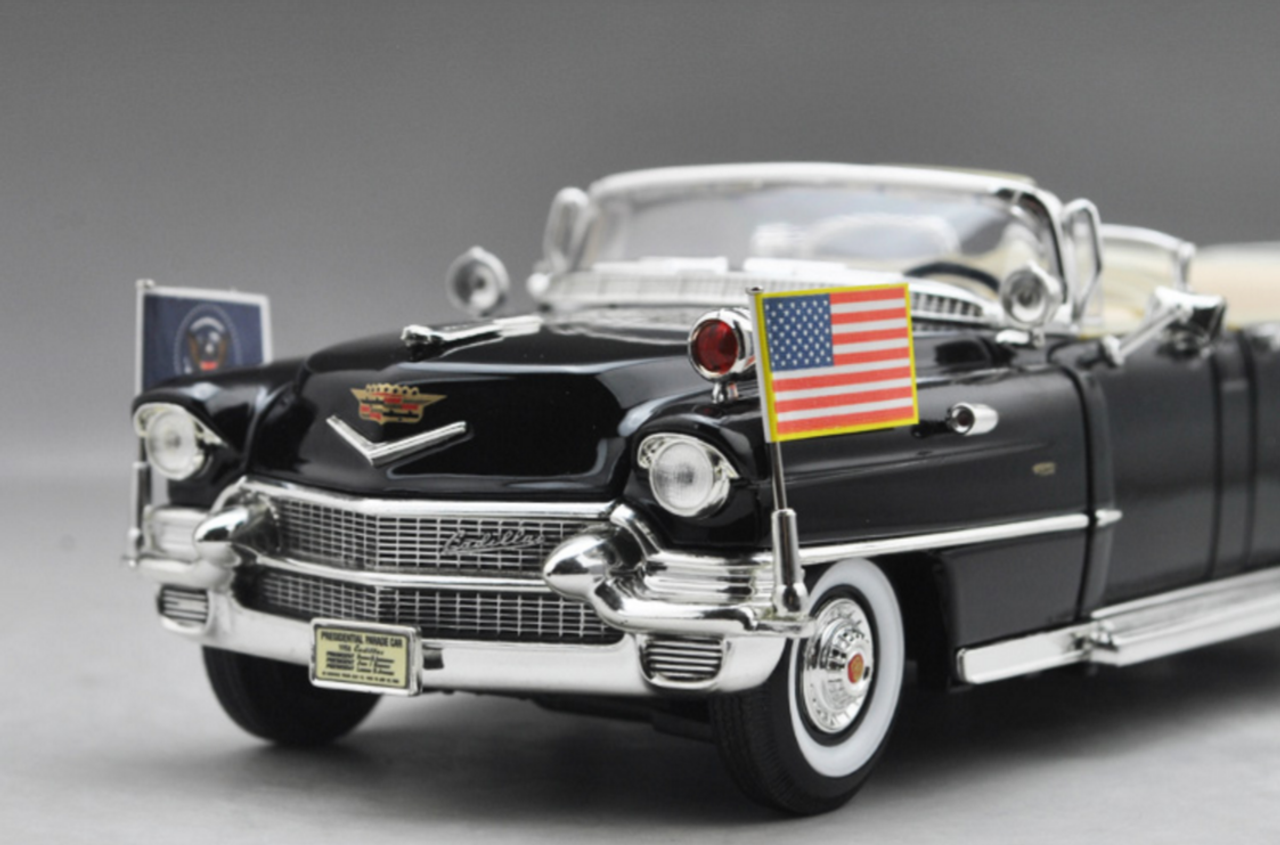 1/24 Yatming 1956 Cadillac Presidential Parade Car Diecast Car Model