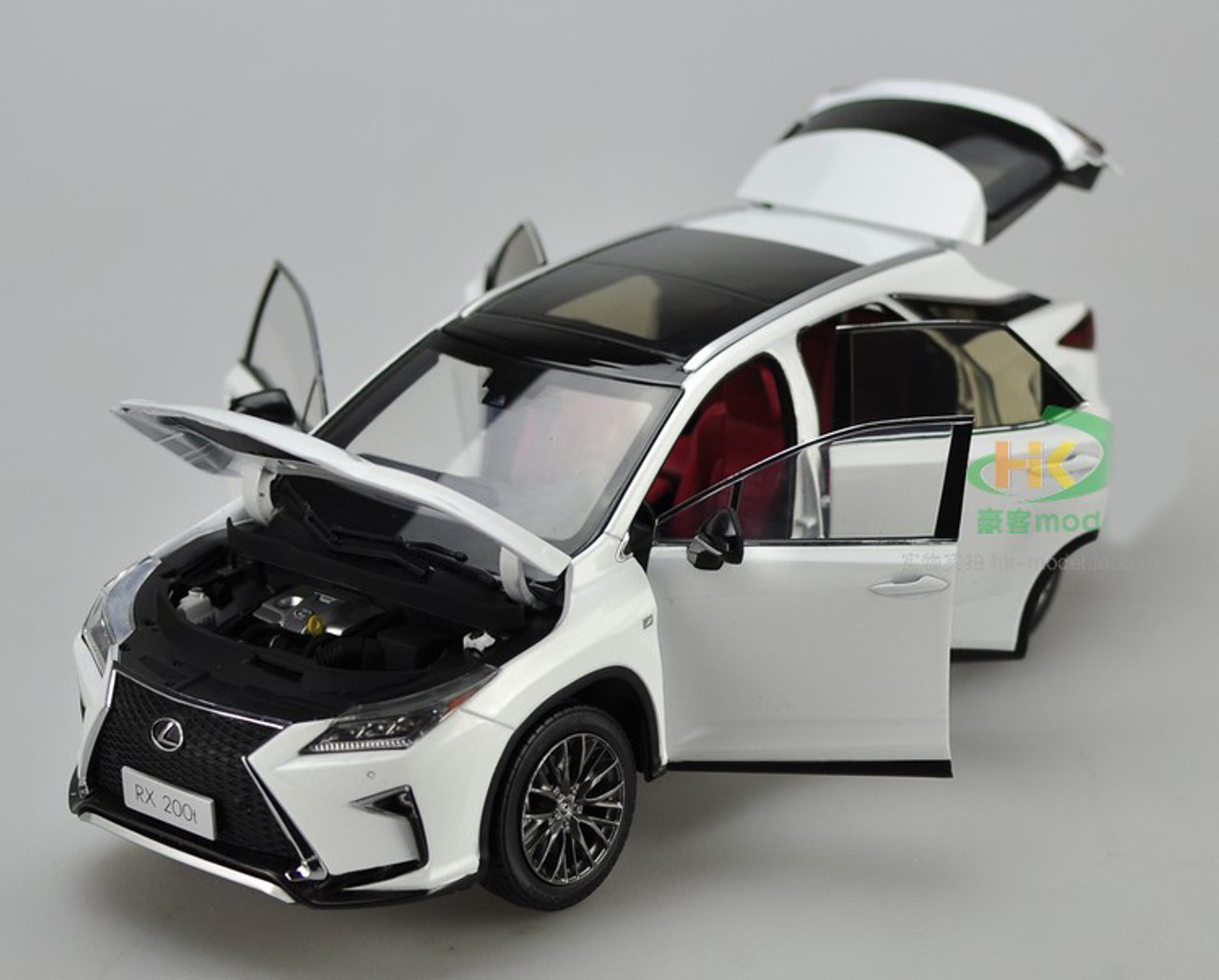 1/18 Dealer Edition Lexus RX F Sport (White) Diecast Car