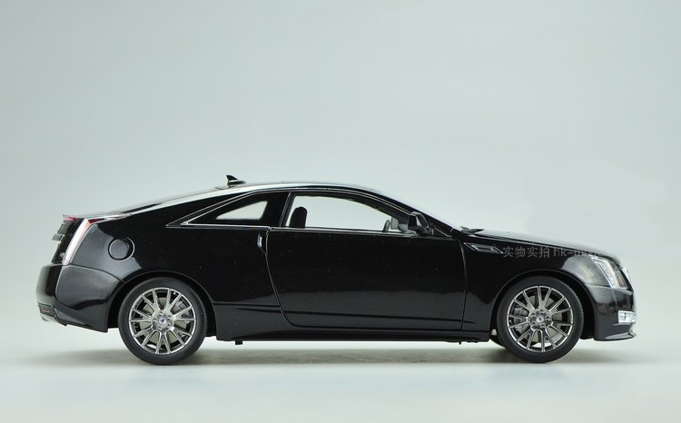 1/18 Kyosho Cadillac CTS Coupe (Black) Diecast Car Model