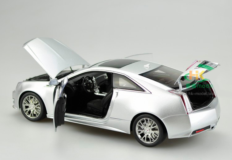 1/18 Kyosho Cadillac CTS Coupe (Silver) Diecast Car Model