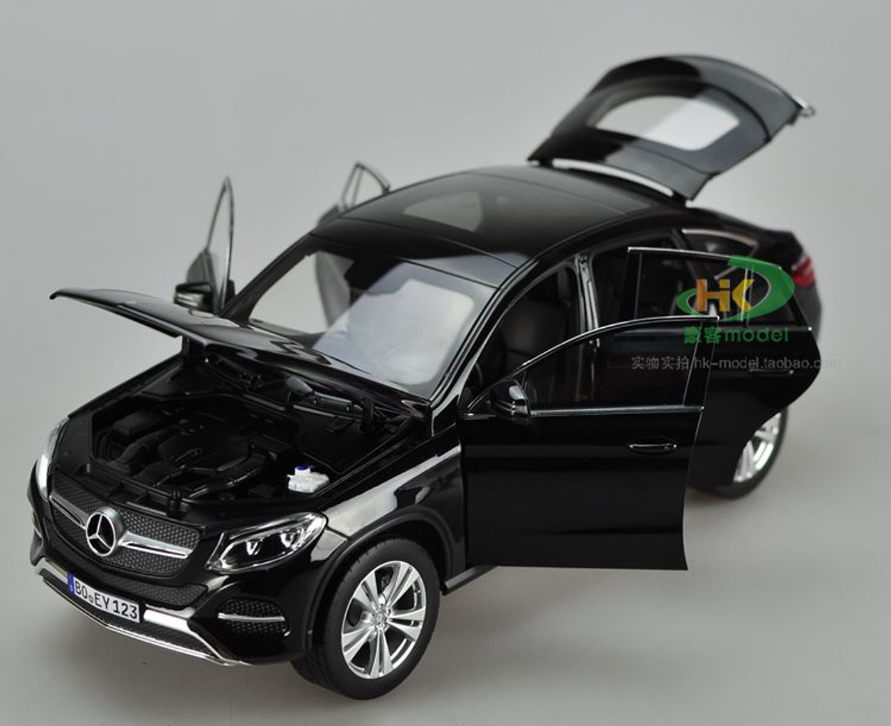 1/18 Norev 2015 Mercedes-Benz MB GLE Coupe (Black) Diecast Car Model