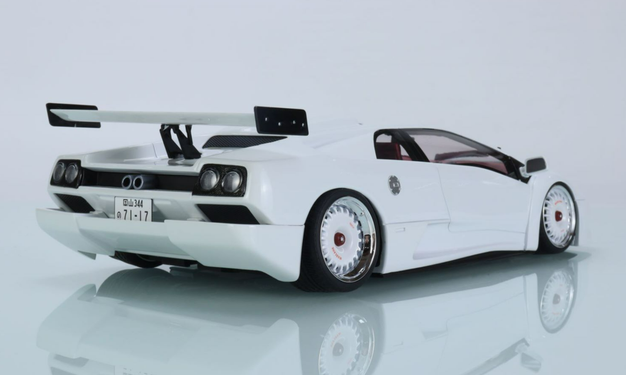 1/18 GT Spirit Lamborghini Diablo K.O. Tuned Version (White) Resin Car Model