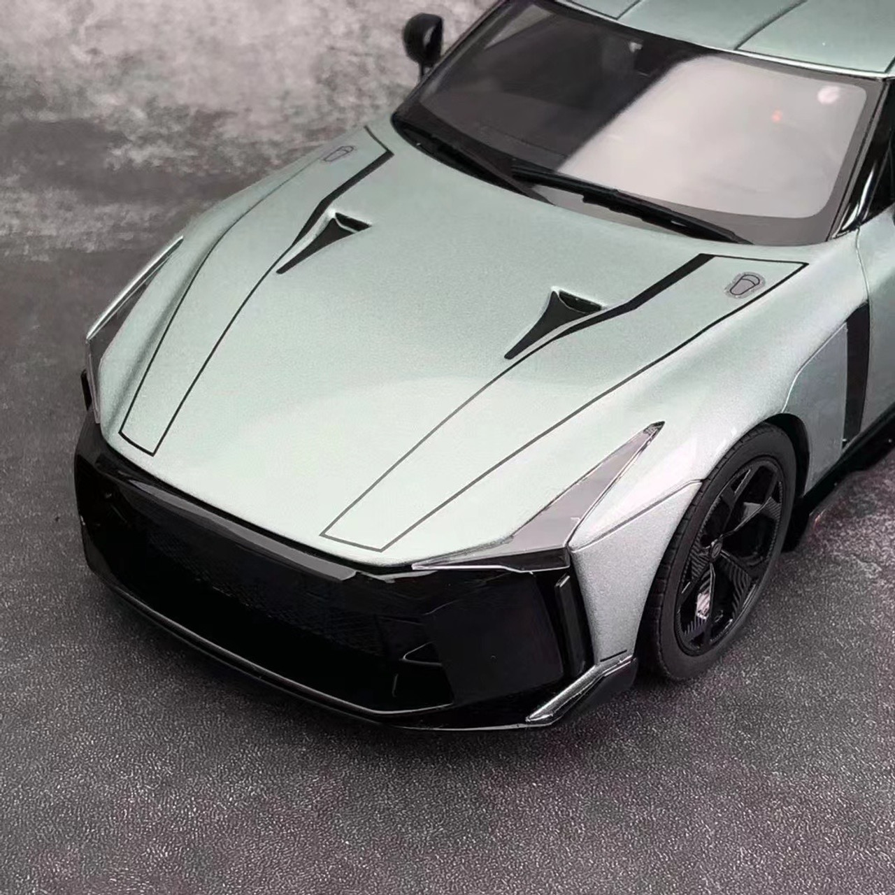【限定504台】GT SPIRIT NISSAN GT-R (R35) グリーン カーネル 1/64 日産 GT-R (R35) 2019 