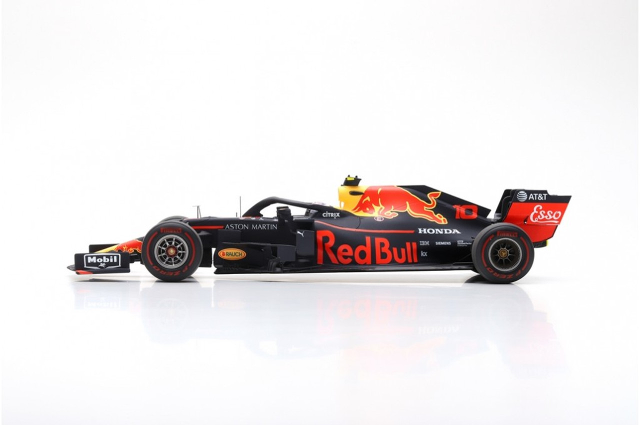 バットマンCAR 1/18 Spark Aston Martin Red Bull Racing F1 Team No.10 TBC