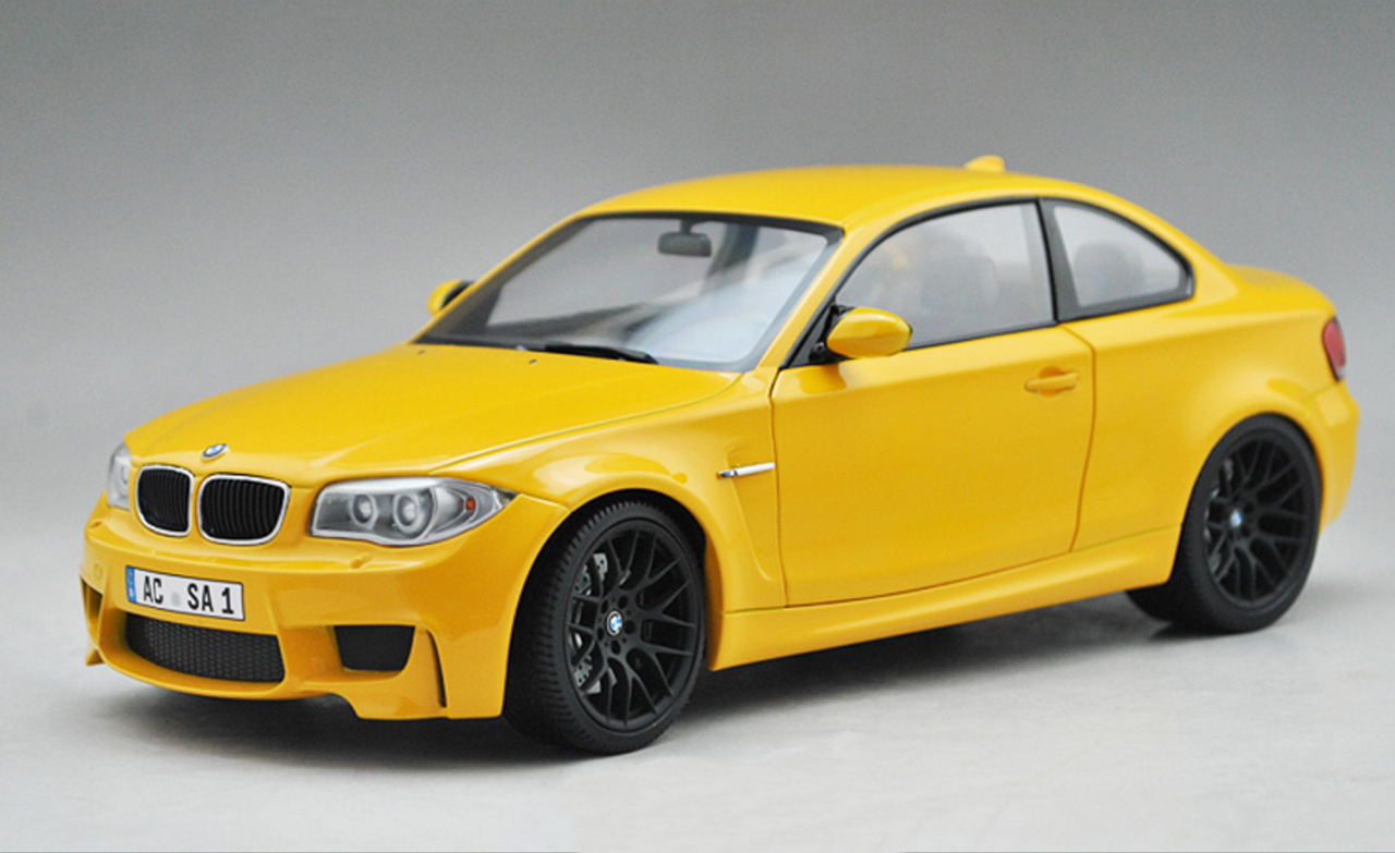 1/18 Minichamps BMW 1M Coupe (Yellow) Diecast Car Model