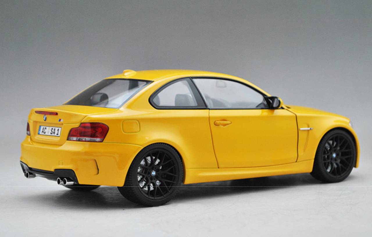 1/18 Minichamps BMW 1M Coupe (Yellow) Diecast Car Model