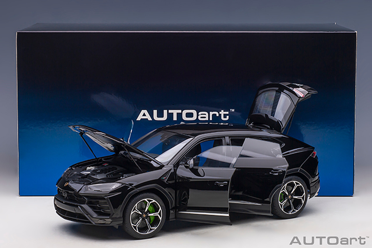 1/18 AUTOart Lamborghini Urus (Gloss Black) Car Model