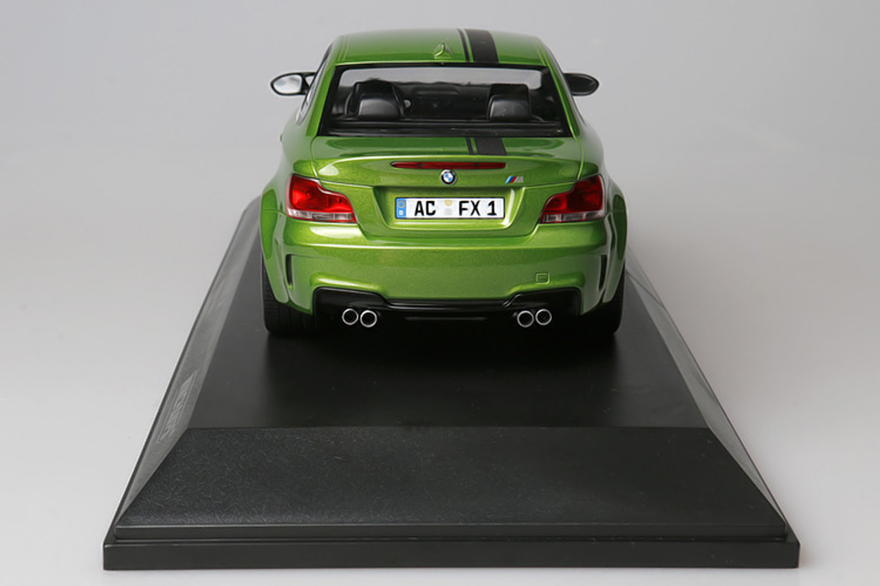 超希少　MINICHAMPS 1/18 BMW 1er M クーペ 1/18 Minichamps BMW 1M Coupe (White) Diecast Car Model