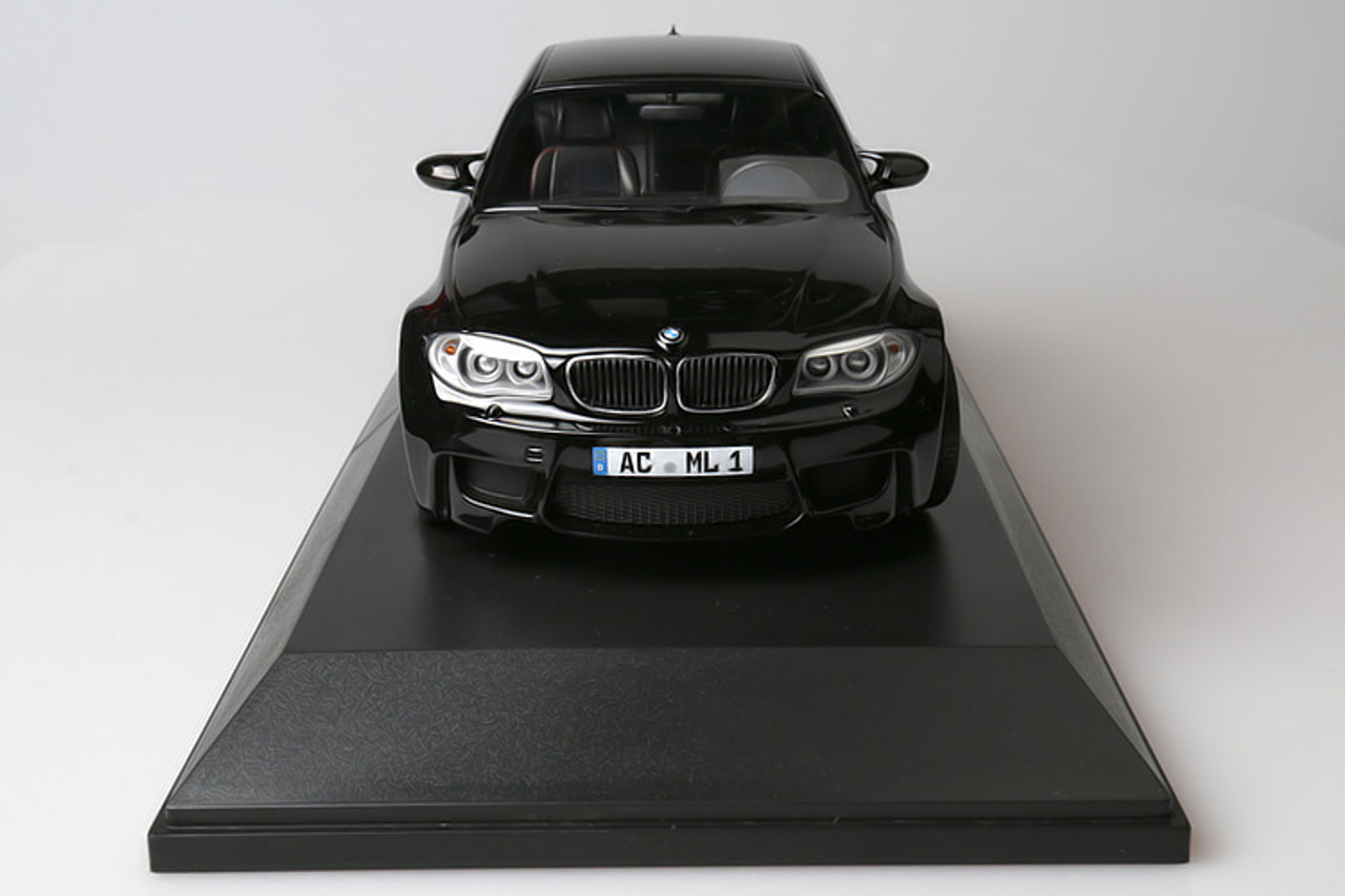 超希少　MINICHAMPS 1/18 BMW 1er M クーペ 1/18 Minichamps BMW 1M Coupe (White) Diecast Car Model