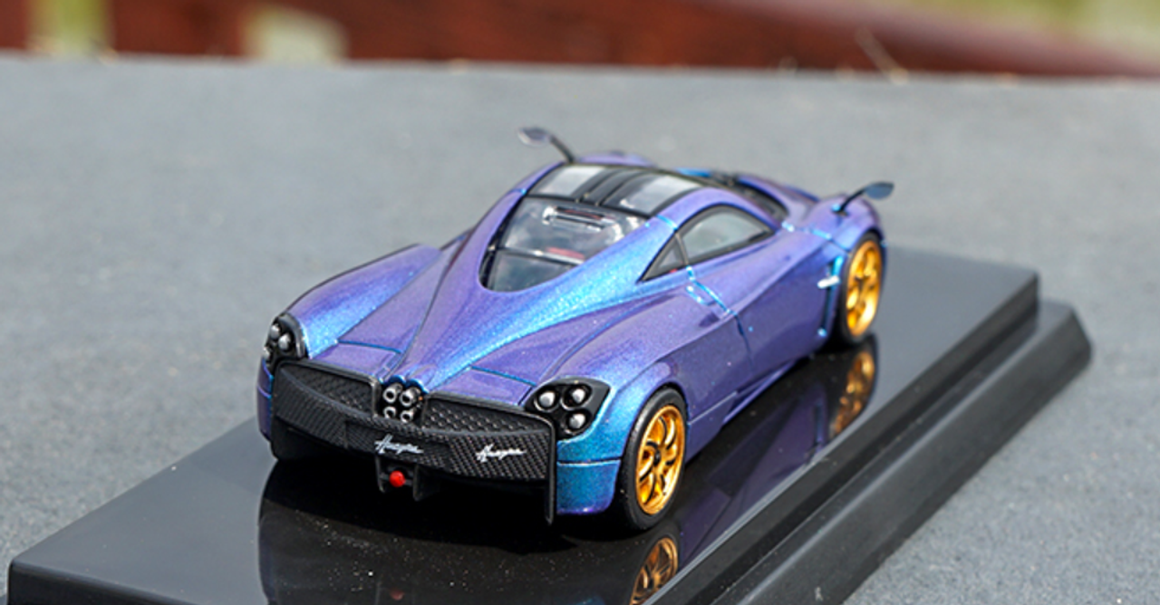 1/64 Pagani Huayra Holographic Diecast Car Model