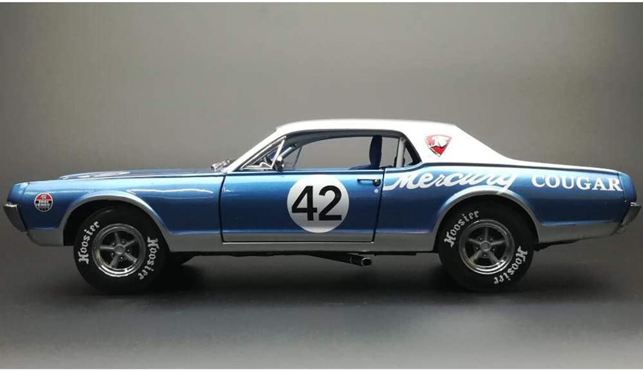1/18 1967 Mercury Cougar Racing-#42 - 2011 Northwoods Shelby Club Diecast Car Model