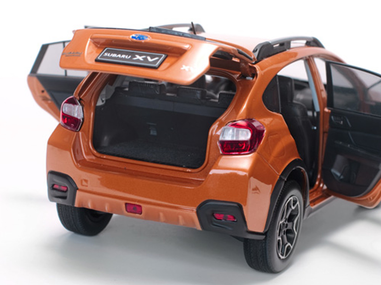 1/18 Sunstar Subaru XV Crosstrek (Orange) Diecast Car Model 