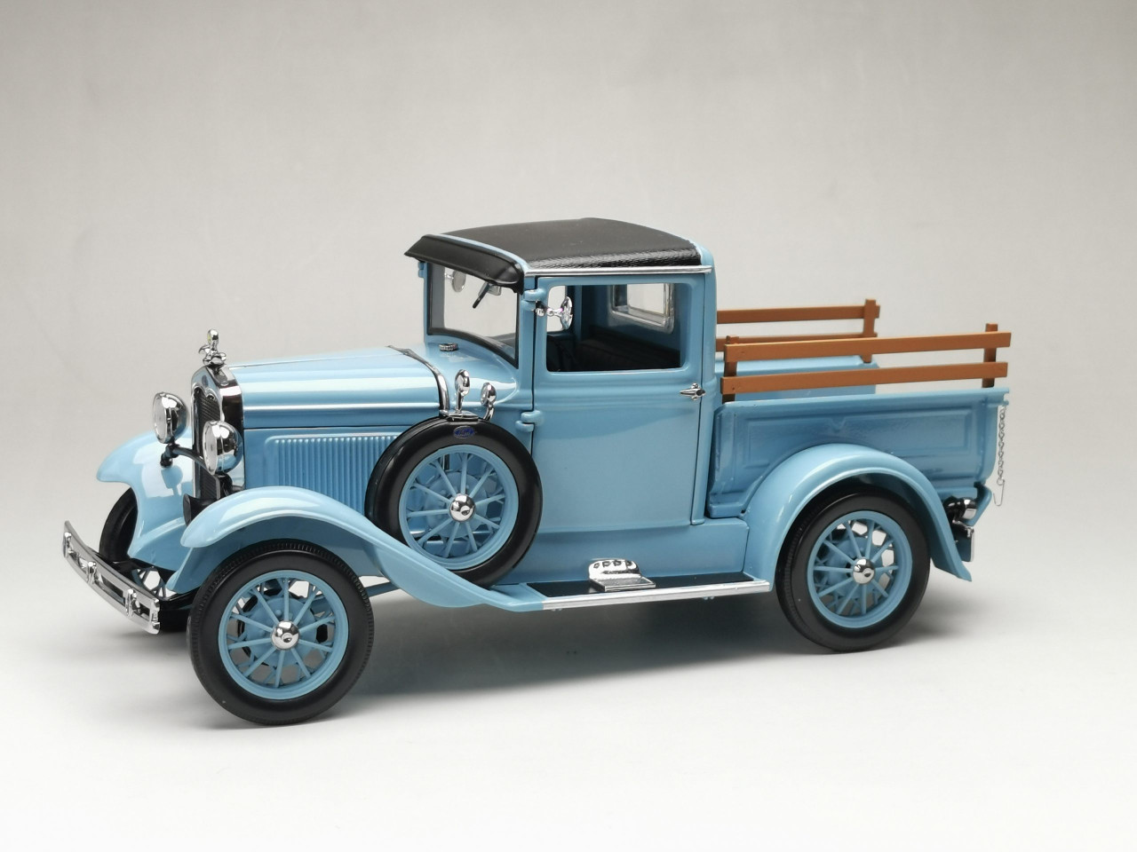 1/18 1931 Ford Model A Pickup - Hessian Blue Diecast Car