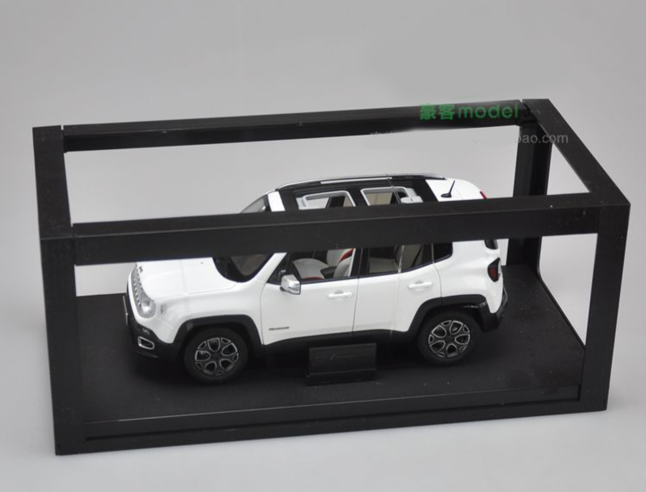 ミニカー 1/18 ジープ レネゲード Jeep Renegade ホワイト Amazon | Jeep 1/18 ミニカー 白 ジープ レネゲード | ミニカー