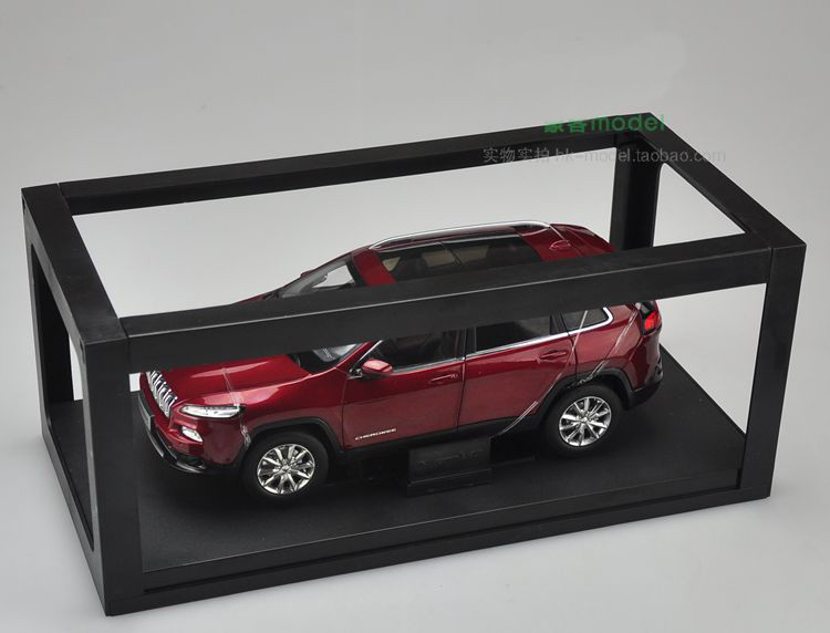 1/18 Dealer Edition Jeep Cherokee (Red) Diecast Car Model