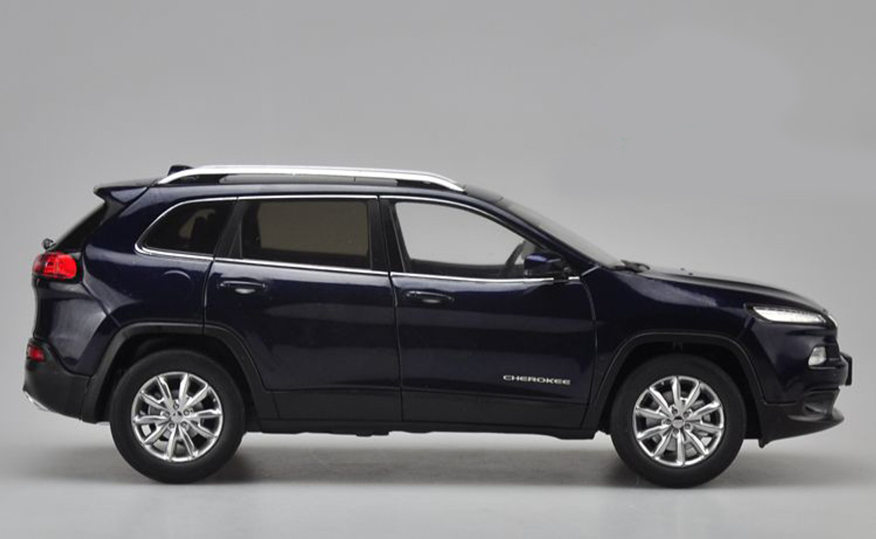 1/18 Dealer Edition Jeep Cherokee (Blue) Diecast Car Model