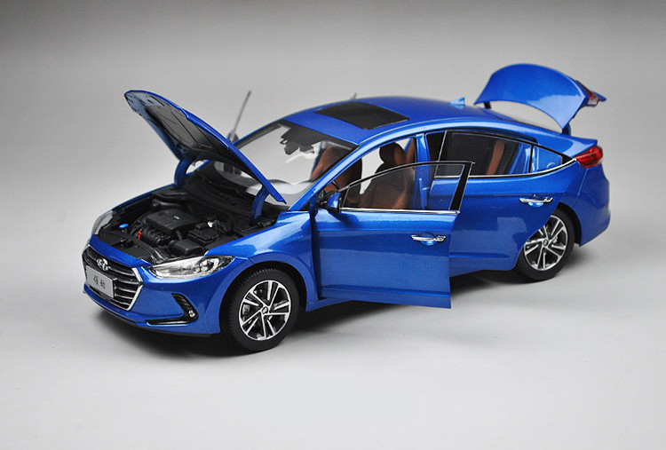 1/18 All New Dealer Edition 2017 Hyundai Elantra (Blue