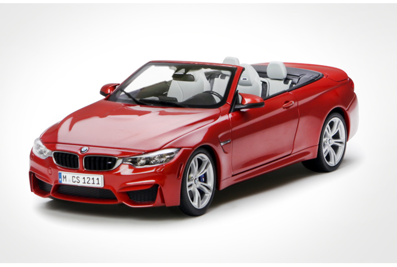 1/18 BMW M4 F83 Convertible (Sakhir Orange) Diecast Car Model