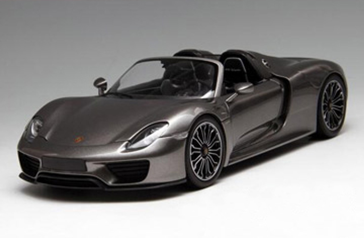 1/18 Minichamps Porsche 918 Spyder Limited (Grey) Diecast Car Model