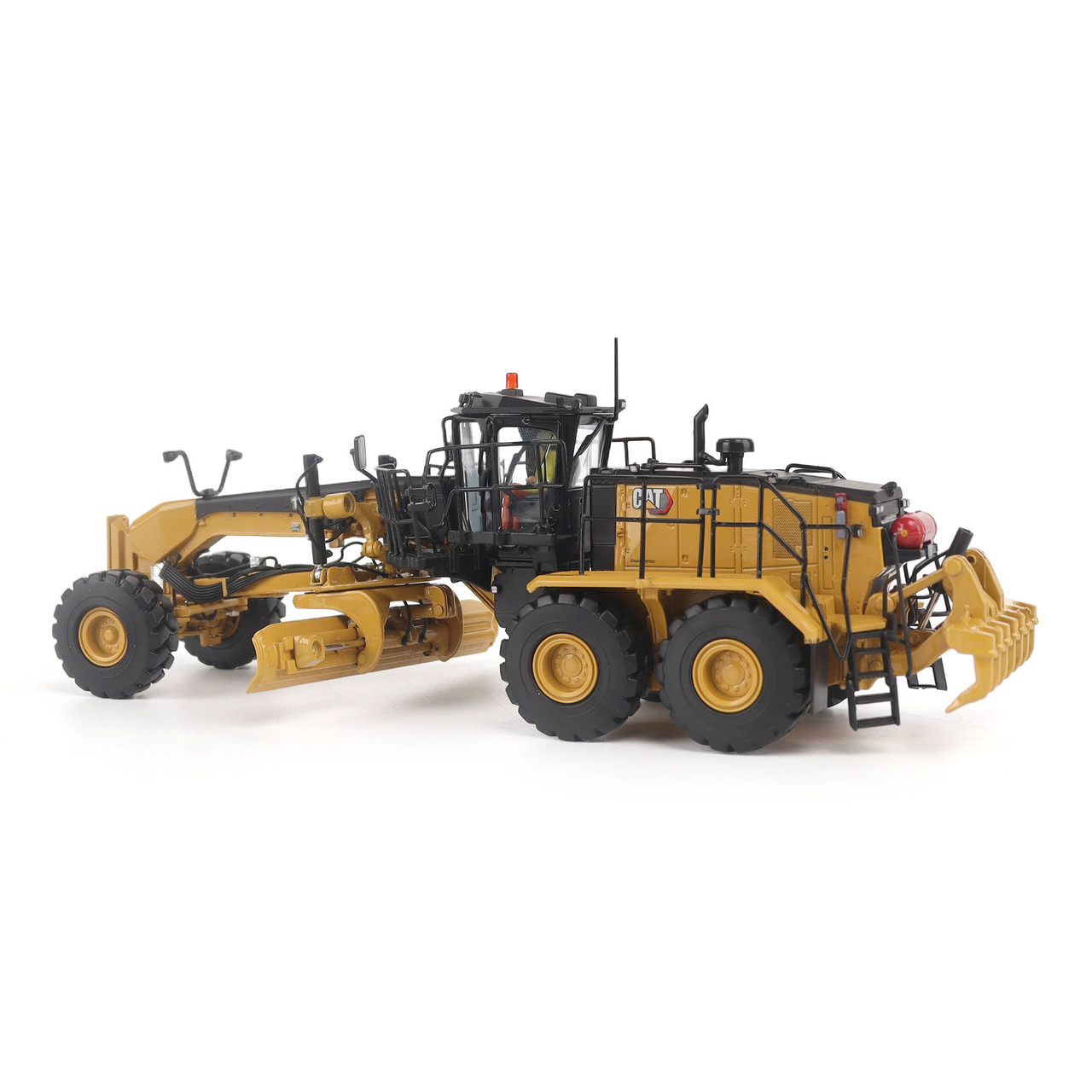 1/50 Diecast Masters CAT Caterpillar 18M3 Motor Grader with Operator "High Line Series" Diecast Model