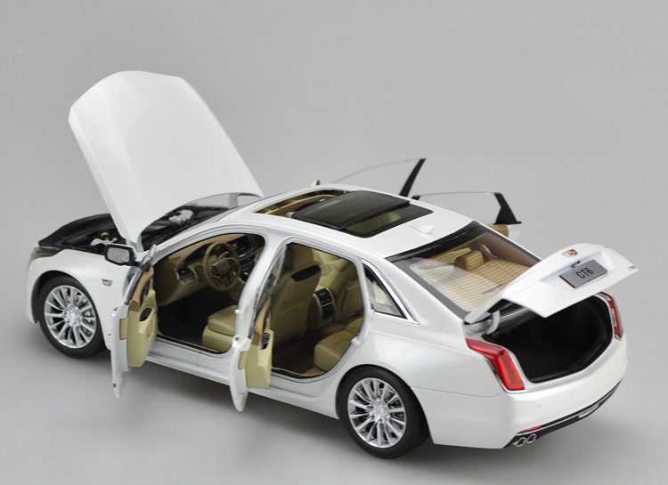 1/18 Dealer Edition Cadillac CT6 (White) Diecast Car Model