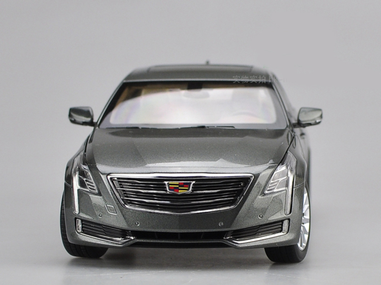 1/18 Dealer Edition Cadillac CT6 (Grey) Diecast Car Model