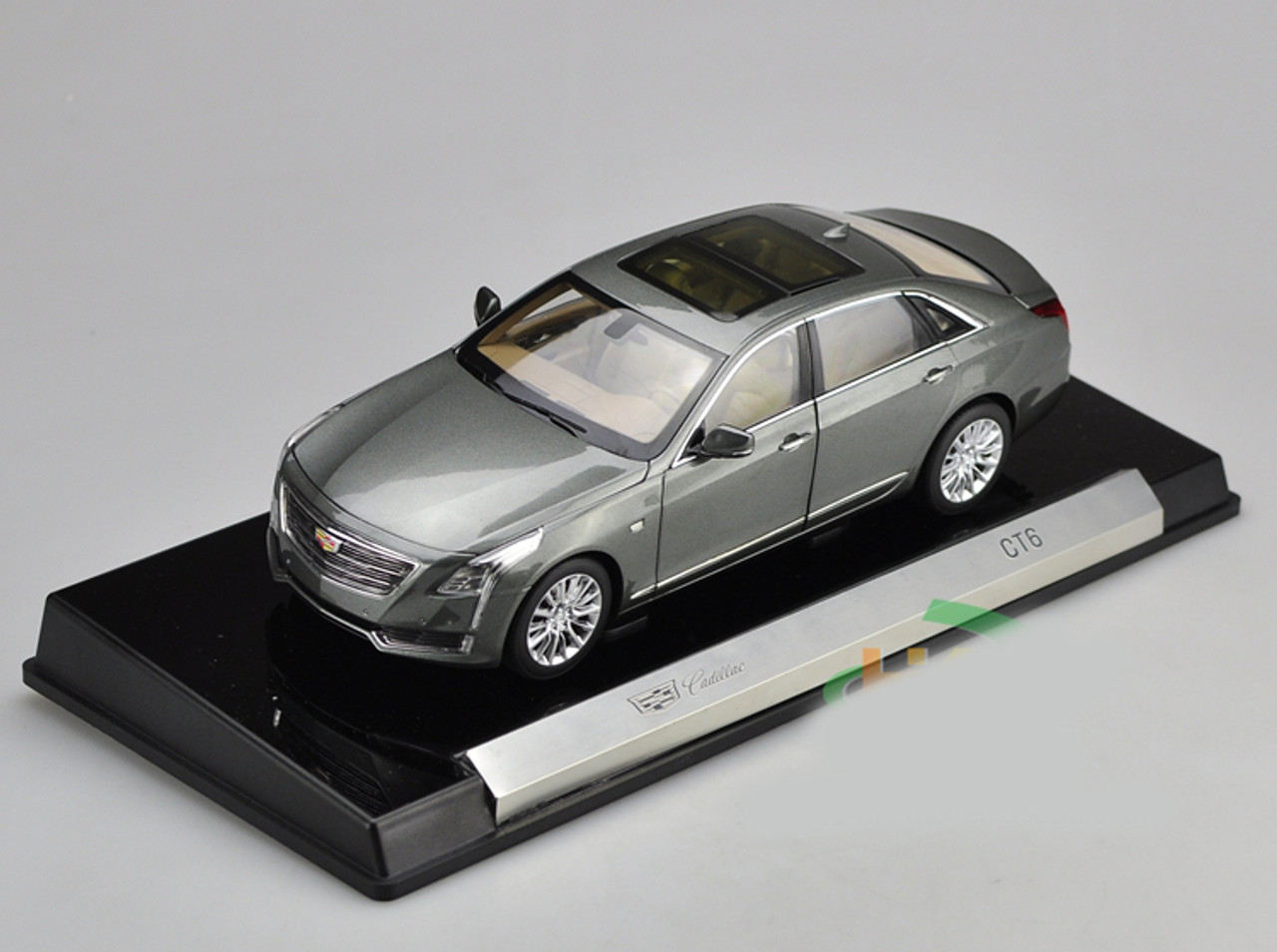 1/18 Dealer Edition Cadillac CT6 (Grey) Diecast Car Model